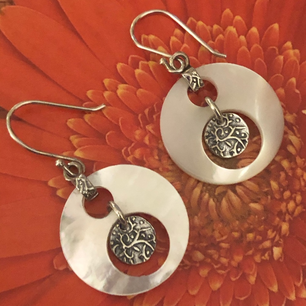 Silpada Sterling Silver and Pearl Earrings - Picture 2 of 5